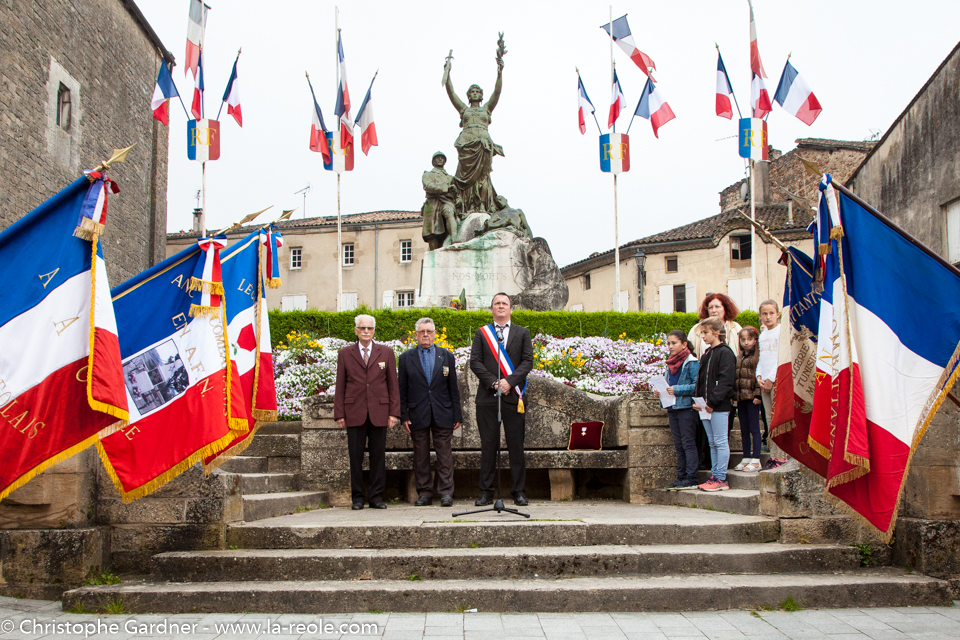 Commémoration au monument aux morts