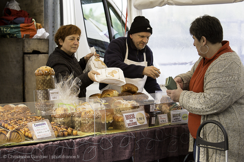 Marché du samedi matin sur les quais